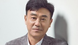 何冰微博最新爆料,揭秘娱乐圈惊人内幕！